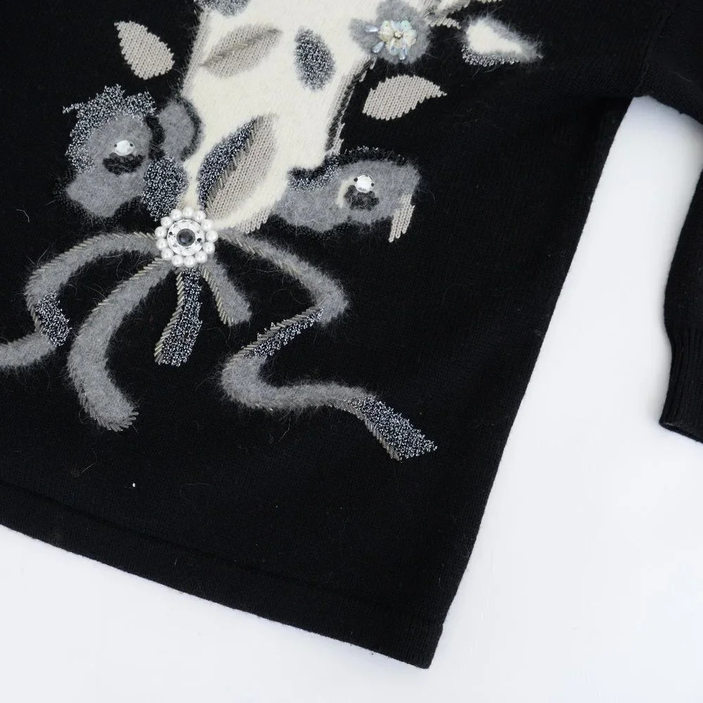 Vintage Angora Elegant Black and White Floral Sweater - Picture 6 of 13